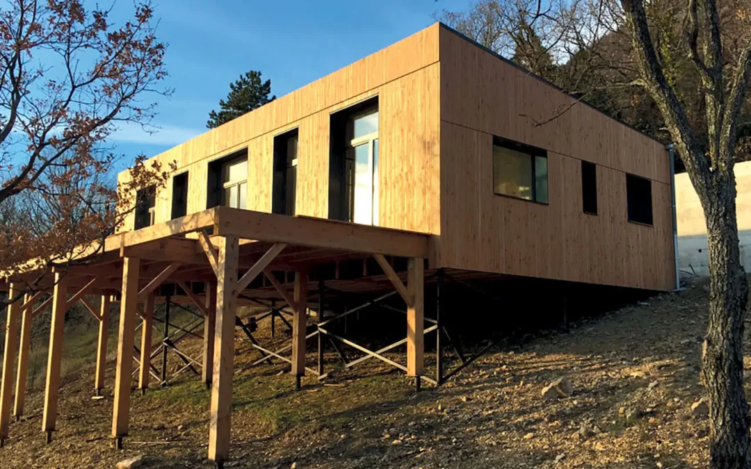 Besoin de fondations rapides, économiques et qui s’adaptent à tous les terrains ? Techno Pieux.