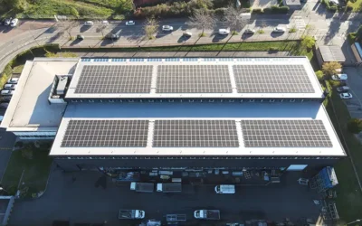 Pose de l’étanchéité d’un bâtiment et d’une centrale photovoltaïque par ATE Toulouse.