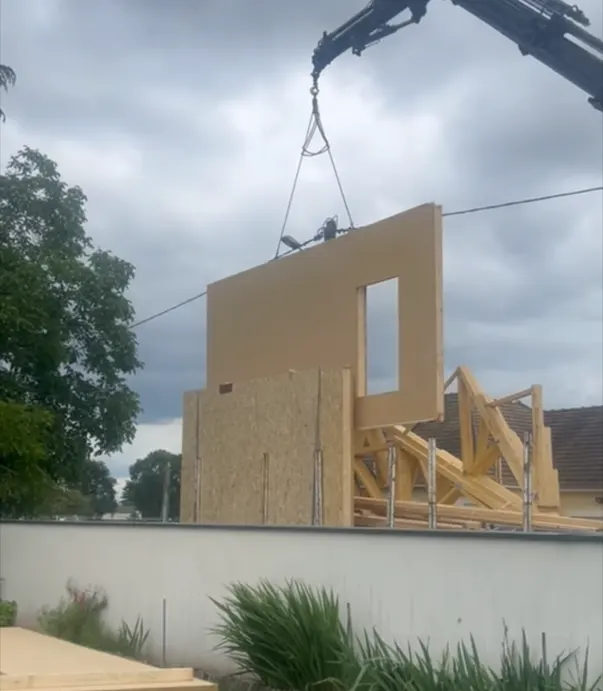 montage 1 maison en bois Maisons Arbor Murs ossature bois levage