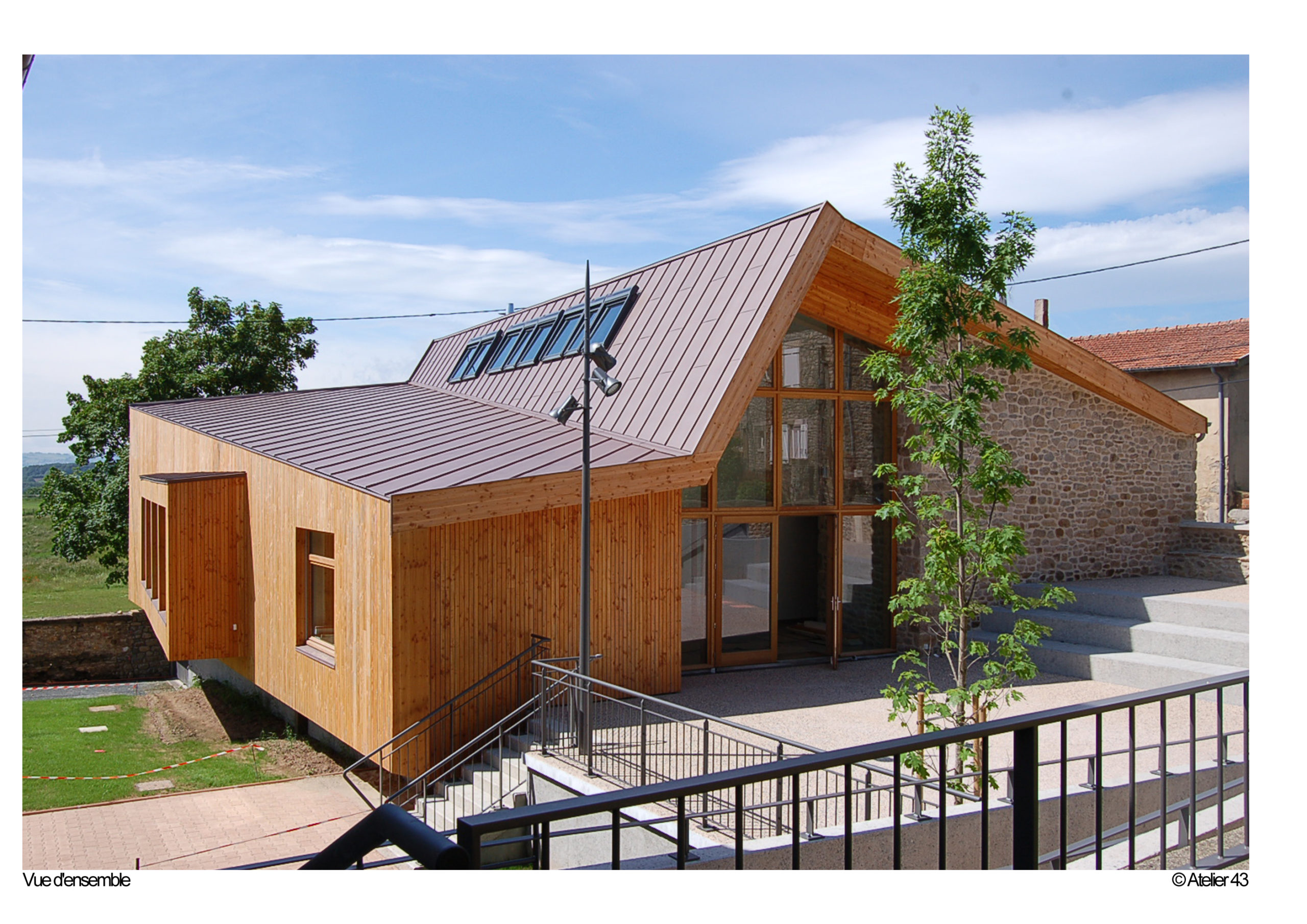 bibliothèque bois maison